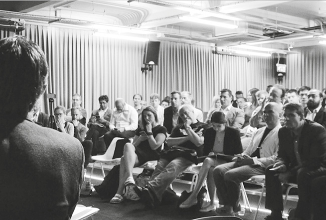 People in meetings 4